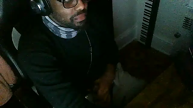 MrUnintentional online show from 17, 12, 2025