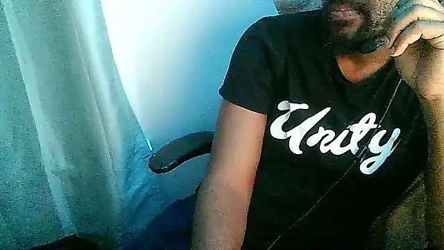 MrUnintentional online show from 2, 2, 2026