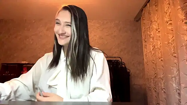 ShonnaSteffensmeier online show from 22, 12, 2025