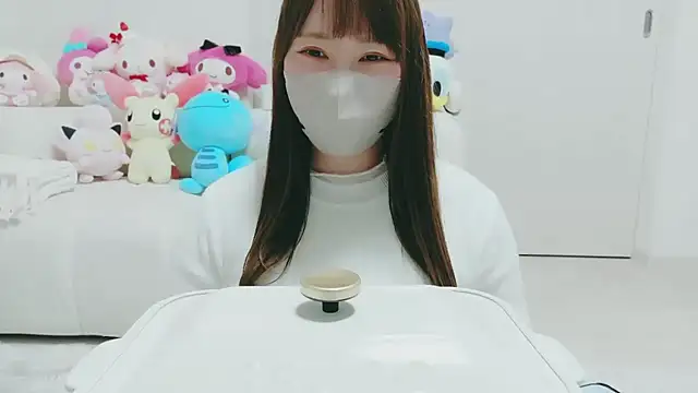 yuyuchan   online show from 7, 3, 2026