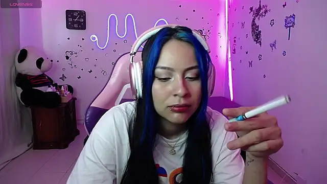 Snapshot of milusolers chatting on 14, 12, 2025 milusolers online show from 14, 12, 2025