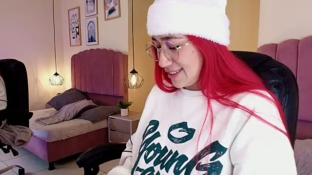 Snapshot of Celestee15_ chatting on 22, 12, 2025 Celestee15 online show from 22, 12, 2025