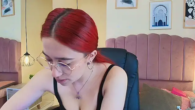 Snapshot of Celestee15_ chatting on 23, 2, 2026 Celestee15 online show from 23, 2, 2026