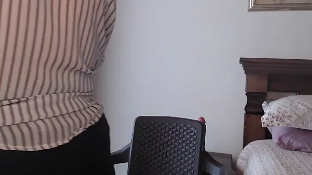 evelynsmithco online show from 28, 2, 2026