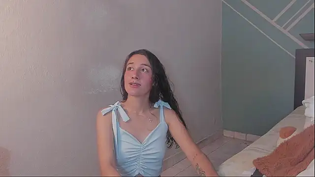 Lucy-Bluesea online show from 25, 3, 2026