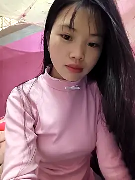 Quieny-x online show from 20, 12, 2025