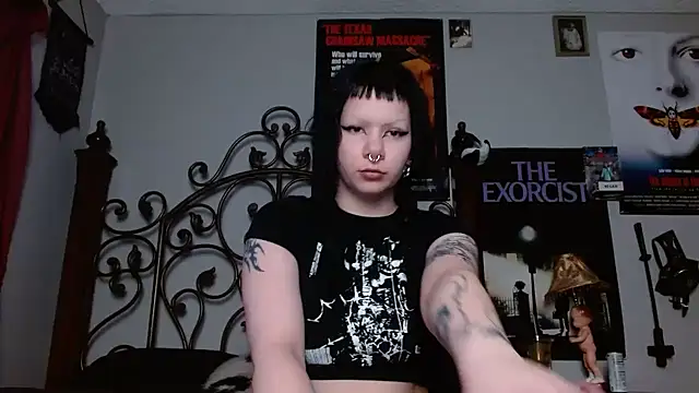 Snapshot of Bettieee_Agura chatting on 3, 2, 2026 Bettieee Agura online show from 3, 2, 2026