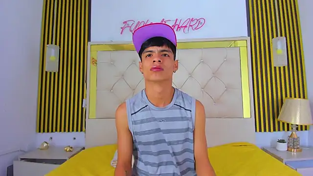 Snapshot of Dairon_lee chatting on 16, 12, 2025 Dairon lee online show from 16, 12, 2025