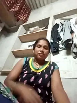 Snapshot of Shreya_pandit chatting on 21, 4, 2026 Shreya pandit online show from 21, 4, 2026