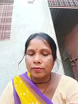 Snapshot of Shreya_pandit chatting on 22, 4, 2026 Shreya pandit online show from 22, 4, 2026