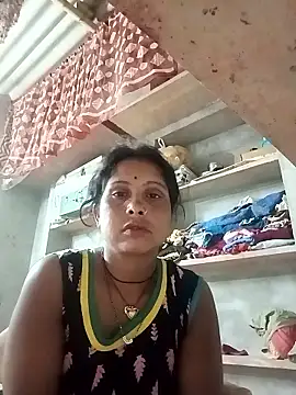 Snapshot of Shreya_pandit chatting on 1, 5, 2026 Shreya pandit online show from 1, 5, 2026