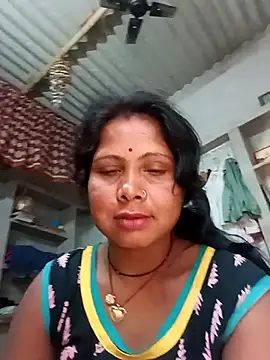 Snapshot of Shreya_pandit chatting on 3, 5, 2026 Shreya pandit online show from 3, 5, 2026