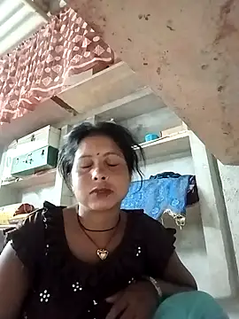 Snapshot of Shreya_pandit chatting on 6, 5, 2026 Shreya pandit online show from 6, 5, 2026