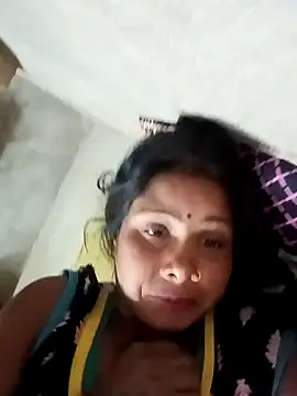 Snapshot of Shreya_pandit chatting on 7, 5, 2026 Shreya pandit online show from 7, 5, 2026
