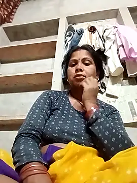Snapshot of Shreya_pandit chatting on 8, 5, 2026 Shreya pandit online show from 8, 5, 2026