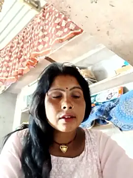 Snapshot of Shreya_pandit chatting on 11, 5, 2026 Shreya pandit online show from 11, 5, 2026