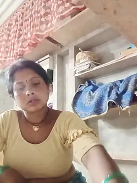 Snapshot of Shreya_pandit chatting on 13, 5, 2026 Shreya pandit online show from 13, 5, 2026