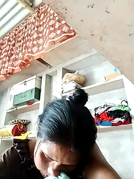 Snapshot of Shreya_pandit chatting on 18, 5, 2026 Shreya pandit online show from 18, 5, 2026