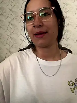 Snapshot of Val12777 chatting on 16, 12, 2025 Val12777 online show from 16, 12, 2025