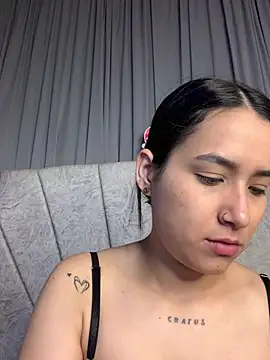 Val12777 online show from 17, 2, 2026