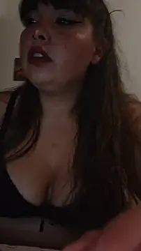 Snapshot of Florazaira2 chatting on 18, 12, 2025 Florazaira2 online show from 18, 12, 2025