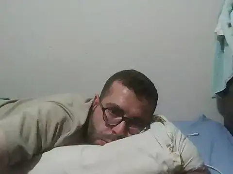 Snapshot of kkadam1 chatting on 13, 7, 2026 kkadam1 online show from 13, 7, 2026