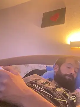 Snapshot of hornysneyhey chatting on 17, 12, 2025 hornysneyhey online show from 17, 12, 2025