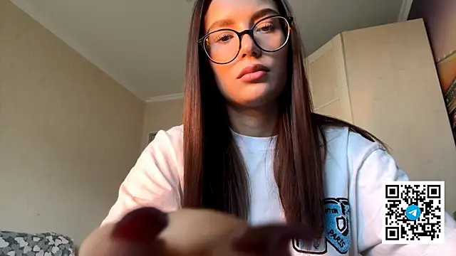 TequilaPariseau online show from 17, 12, 2025