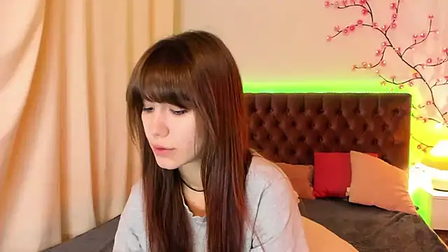 MilanaHotts online show from 3, 7, 2026