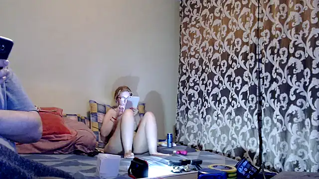 yunis32 online show from 10, 2, 2025