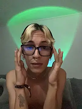 Snapshot of Dracco_Velour_ chatting on 21, 2, 2026 Dracco Velour online show from 21, 2, 2026