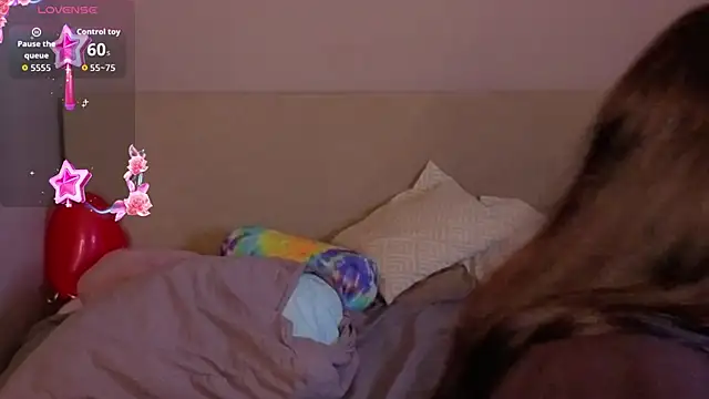 Snapshot of Holly__Bush chatting on 20, 2, 2026 Holly Bush online show from 20, 2, 2026