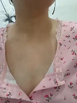 Snapshot of Emilyhomegirl1 chatting on 19, 12, 2025 Emilyhomegirl1 online show from 19, 12, 2025