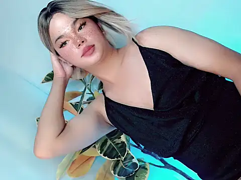 Shaneloveme online show from 4, 6, 2026