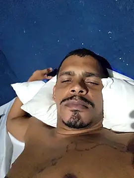 marreta240675 online show from 13, 4, 2026