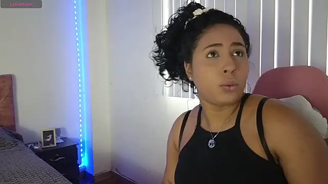 Snapshot of Valery__lovex chatting on 7, 2, 2026 Valery lovex online show from 7, 2, 2026