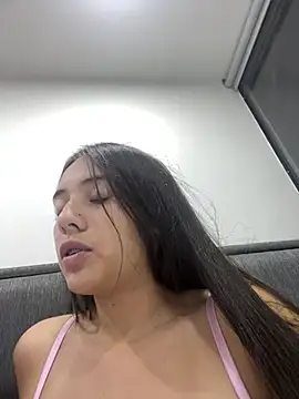 vanesita  online show from 4, 3, 2026