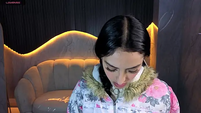 Tifany Tx online show from 15, 4, 2026