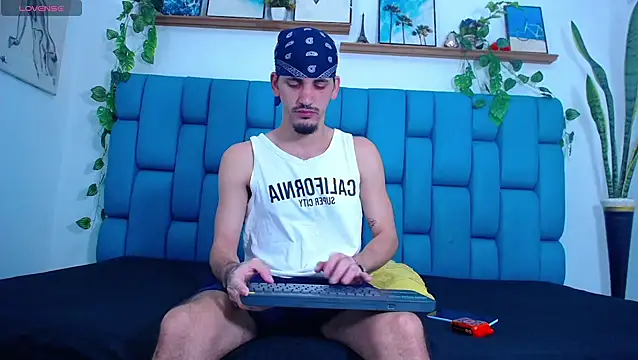 Snapshot of boy_Dirty_X chatting on 17, 12, 2025 boy Dirty X online show from 17, 12, 2025