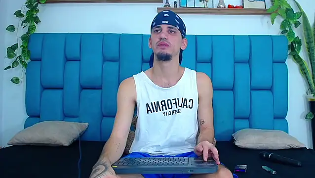 Snapshot of boy_Dirty_X chatting on 6, 1, 2026 boy Dirty X online show from 6, 1, 2026