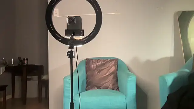 siennadiamond online show from 8, 2, 2026