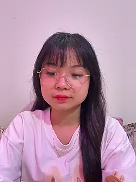 Snapshot of ___KARA___ chatting on 5, 7, 2026 KARA online show from 5, 7, 2026