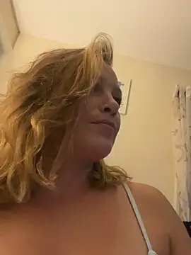 BellaBunny25 online show from 3, 8, 2026