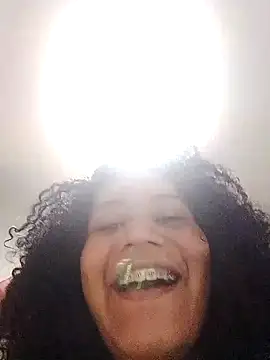 Snapshot of Brunnet_Doll chatting on 17, 12, 2025 Brunnet Doll online show from 17, 12, 2025