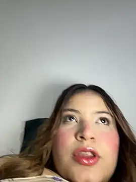 Snapshot of melanie_hh1 chatting on 19, 12, 2025 melanie hh1 online show from 19, 12, 2025