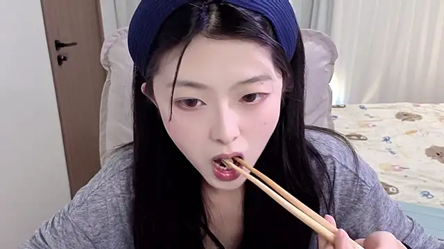 Koikoi    online show from 25, 2, 2026