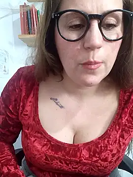 Snapshot of SofiEsteves chatting on 28, 4, 2026 SofiEsteves online show from 28, 4, 2026