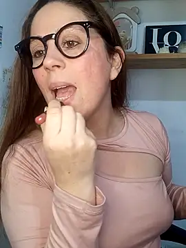 Snapshot of SofiEsteves chatting on 23, 5, 2026 SofiEsteves online show from 23, 5, 2026