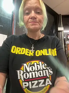 lindzybella online show from 28, 6, 2026