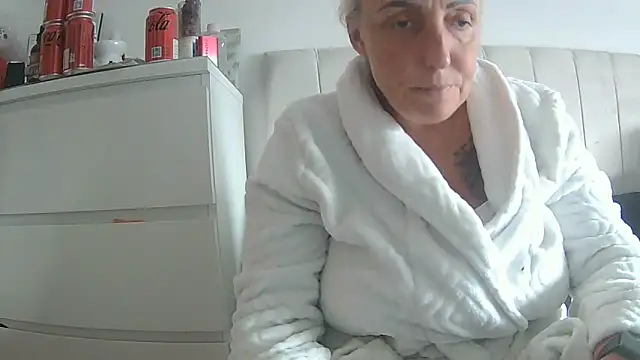 theblondecocklover online show from 24, 3, 2026